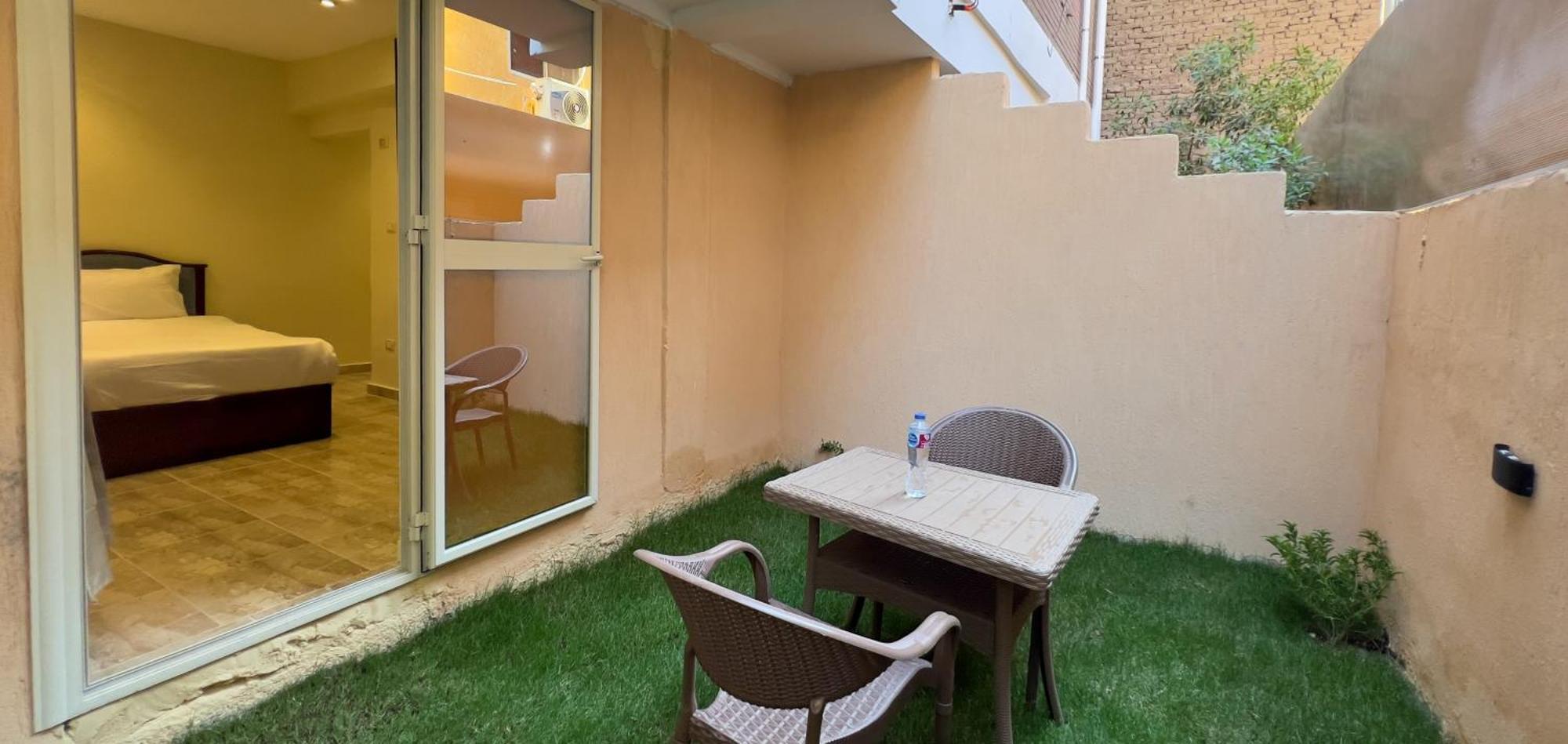 Pyramids Vista Inn Kafret el-Gabal Zewnętrze zdjęcie