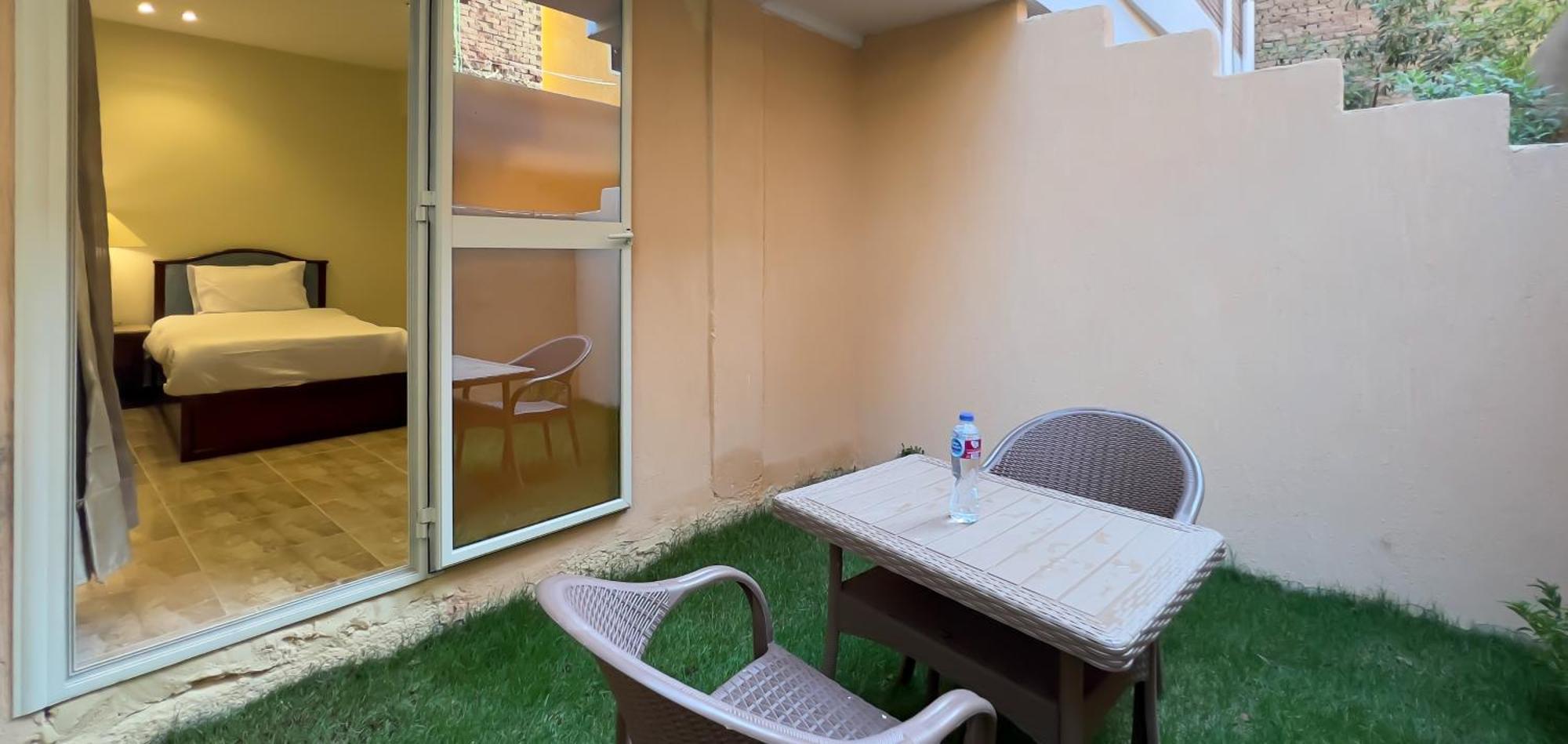 Pyramids Vista Inn Kafret el-Gabal Zewnętrze zdjęcie