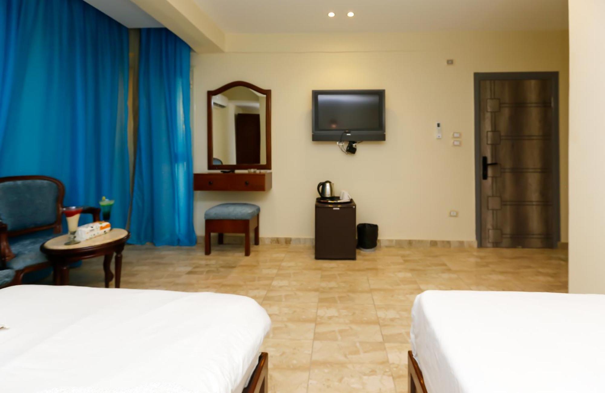 Pyramids Vista Inn Kafret el-Gabal Zewnętrze zdjęcie